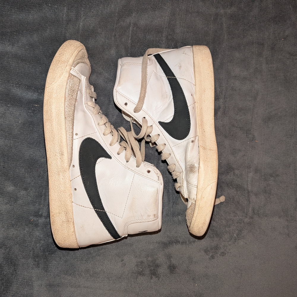 Nike Women's Platform Shoes in White and Black